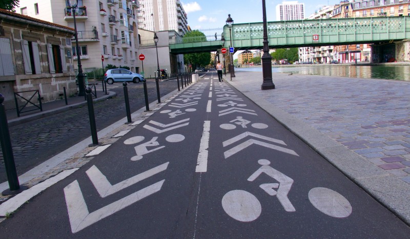 vélo piste cyclable à Paris